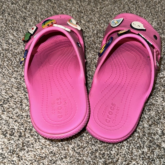 Pink Croc slides. NO charms - Picture 4 of 4